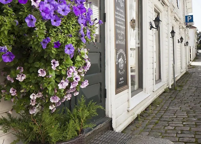 Kjobmandsgaarden Отель Мандал