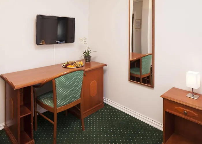 Отель Kjobmandsgaarden